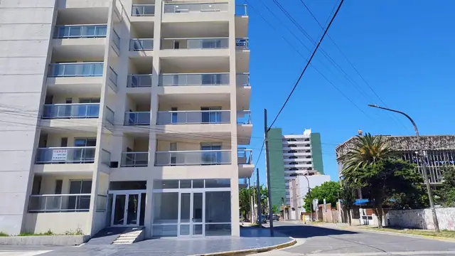 DEPARTAMENTO en Alquiler Anual — Costa Azul